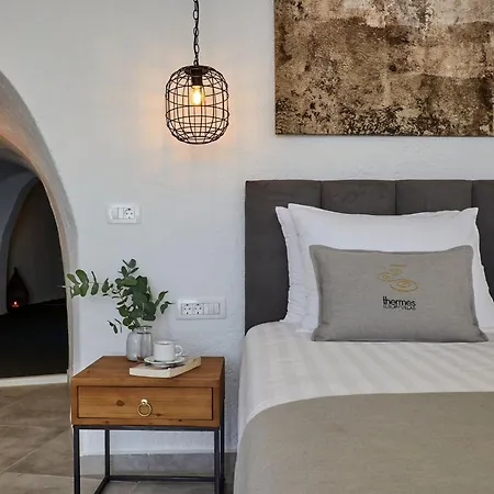 Impressive Santorini | 2 Bedrooms | Inuyasha | Breathtaking Aegean Sea Views | Indoor Private Cave Pool And Indoor Jet Tub | Mechalohori *